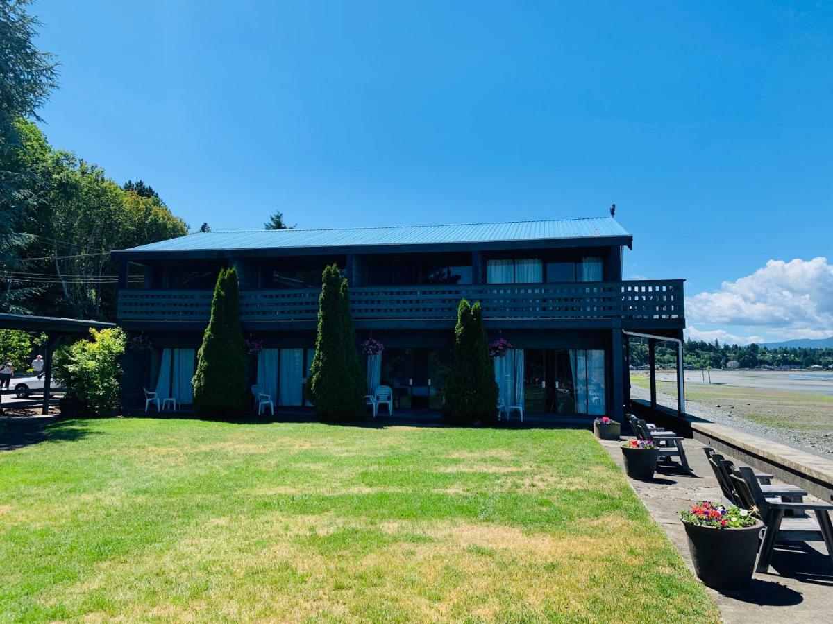 Sand Pebbles Inn Qualicum Beach Exterior foto